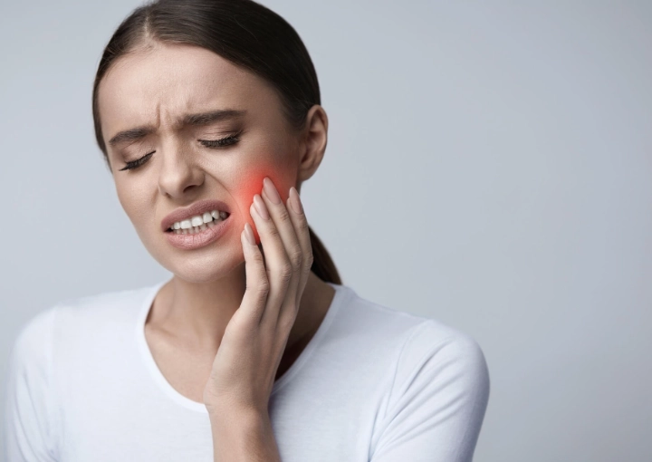 severe toothache symptoms