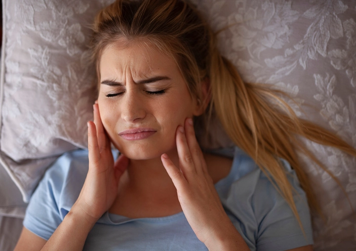 toothache symptoms and causes