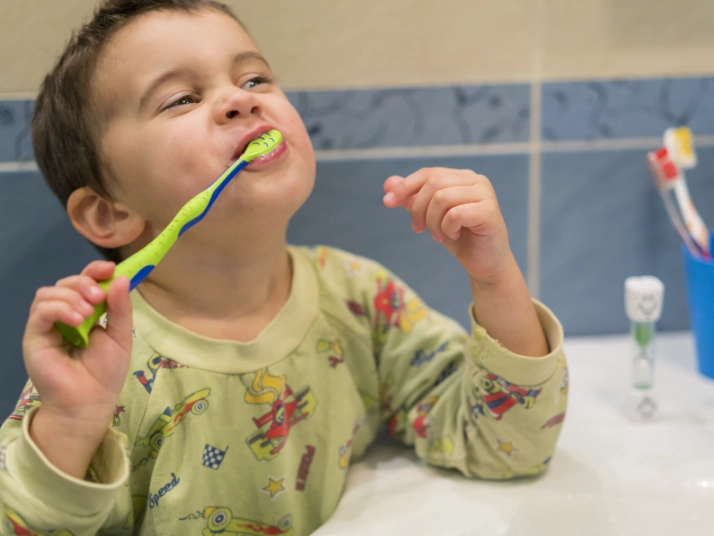best way to brush teeth