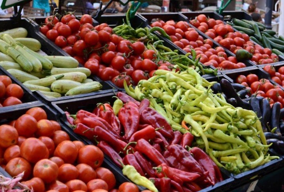 how to whiten teeth naturally