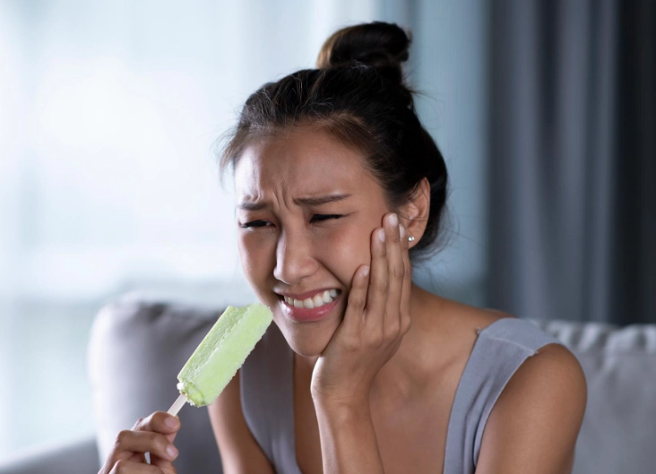 causes of tooth sensitivity