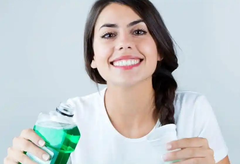 Natural mouthwash for bad breath
